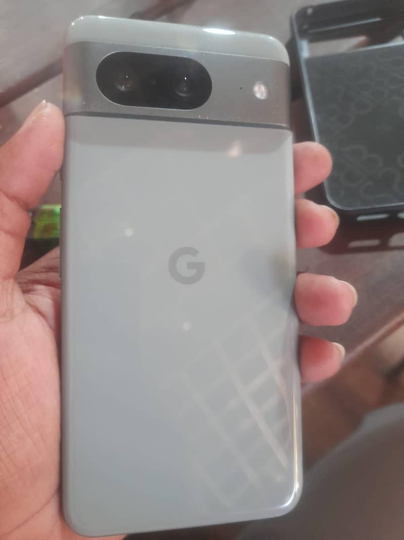 Google Pixel 8 1