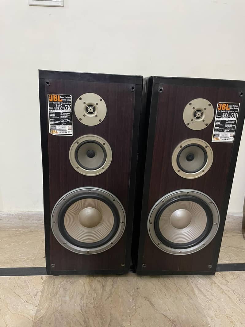 JBL SPEAKERS 0