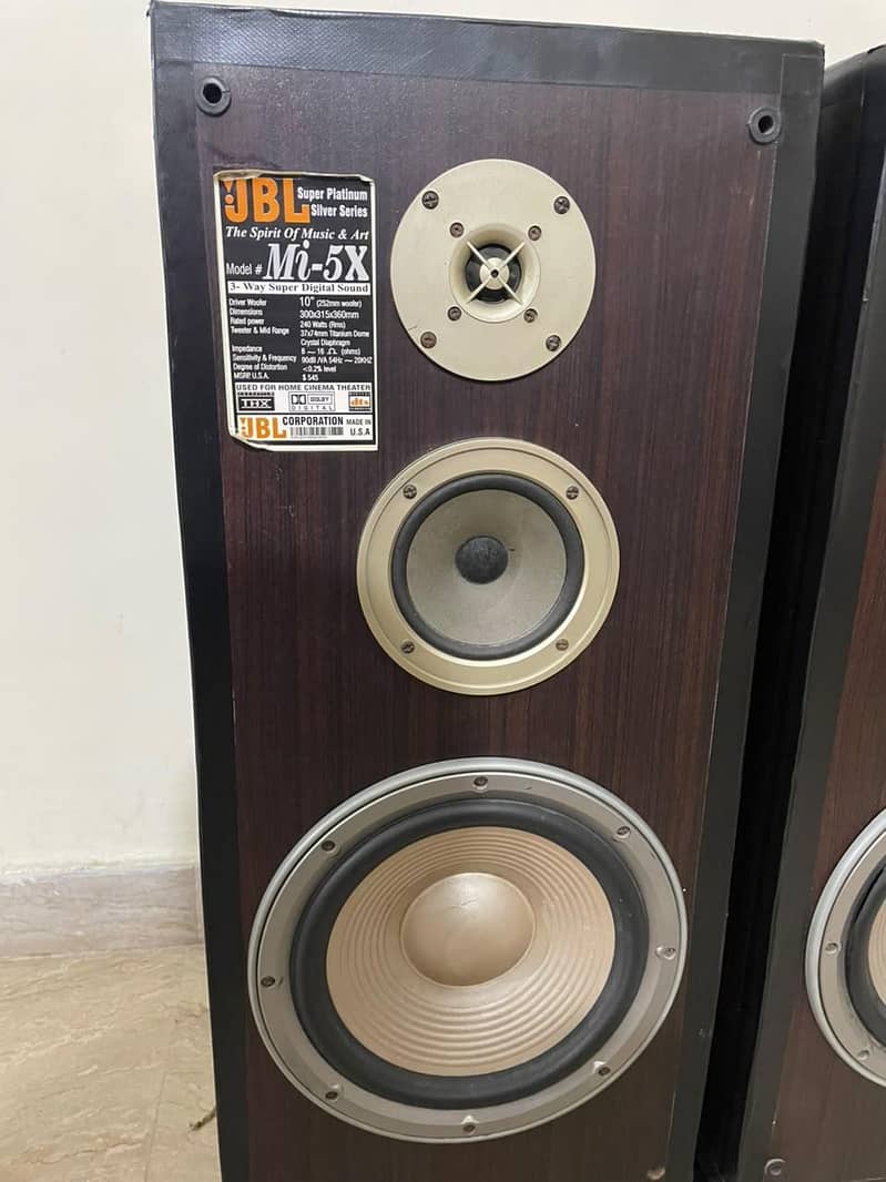 JBL SPEAKERS 3