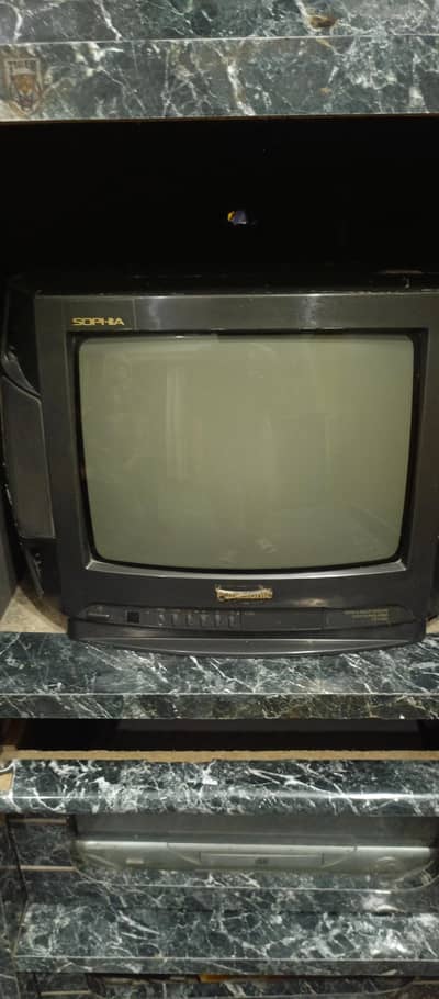 Panasonic tv with  Traali