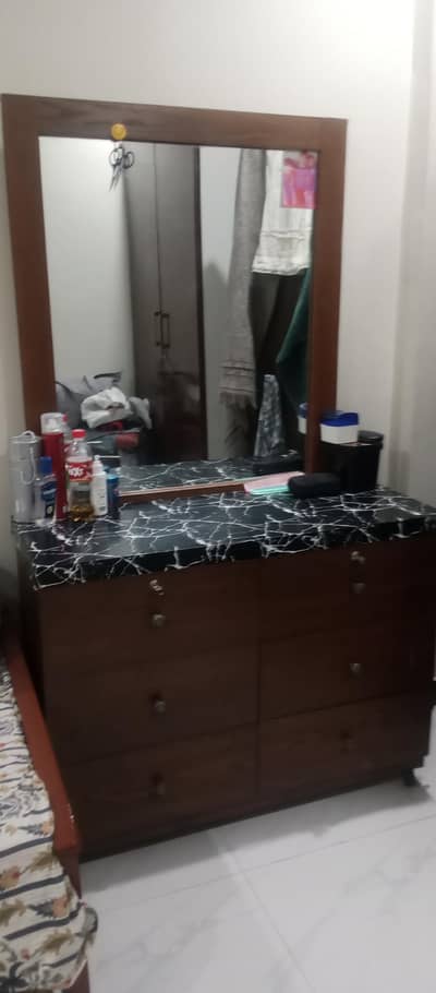 dressing table