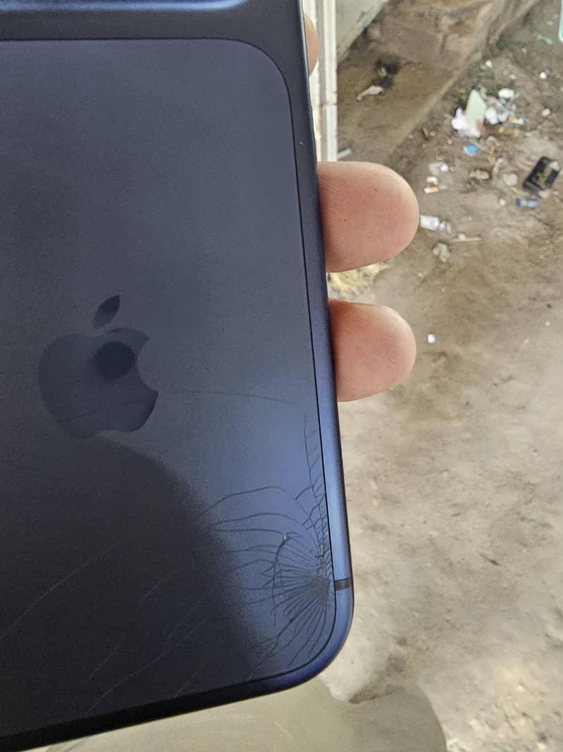 Apple iPhone 17 Pro 1