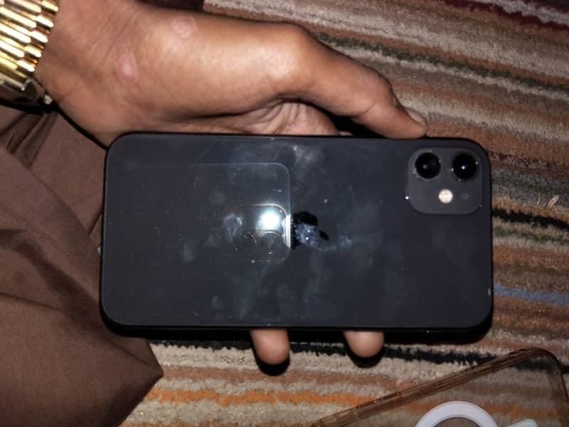 Apple iPhone 11 0