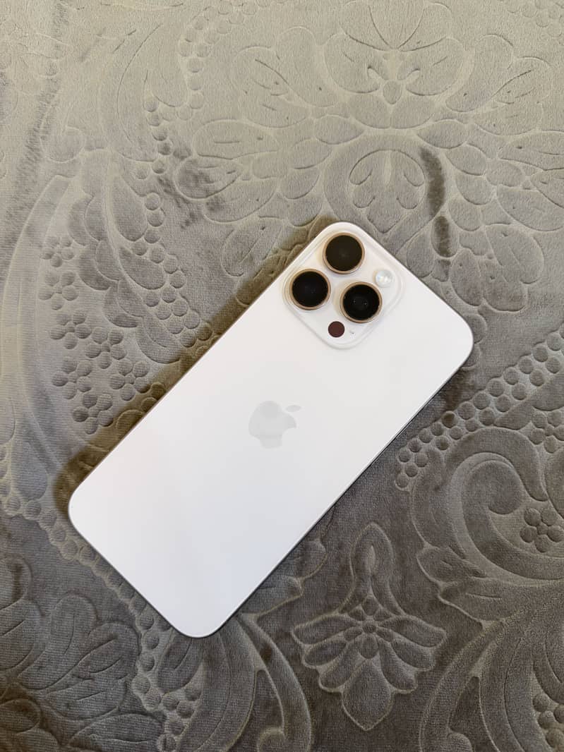 Iphone 16 pro max 0