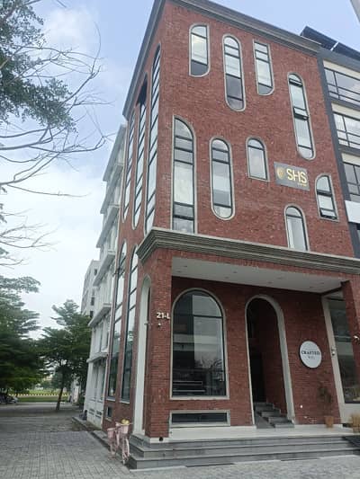 DESIGNER 4 MARLA COENER BUILDING