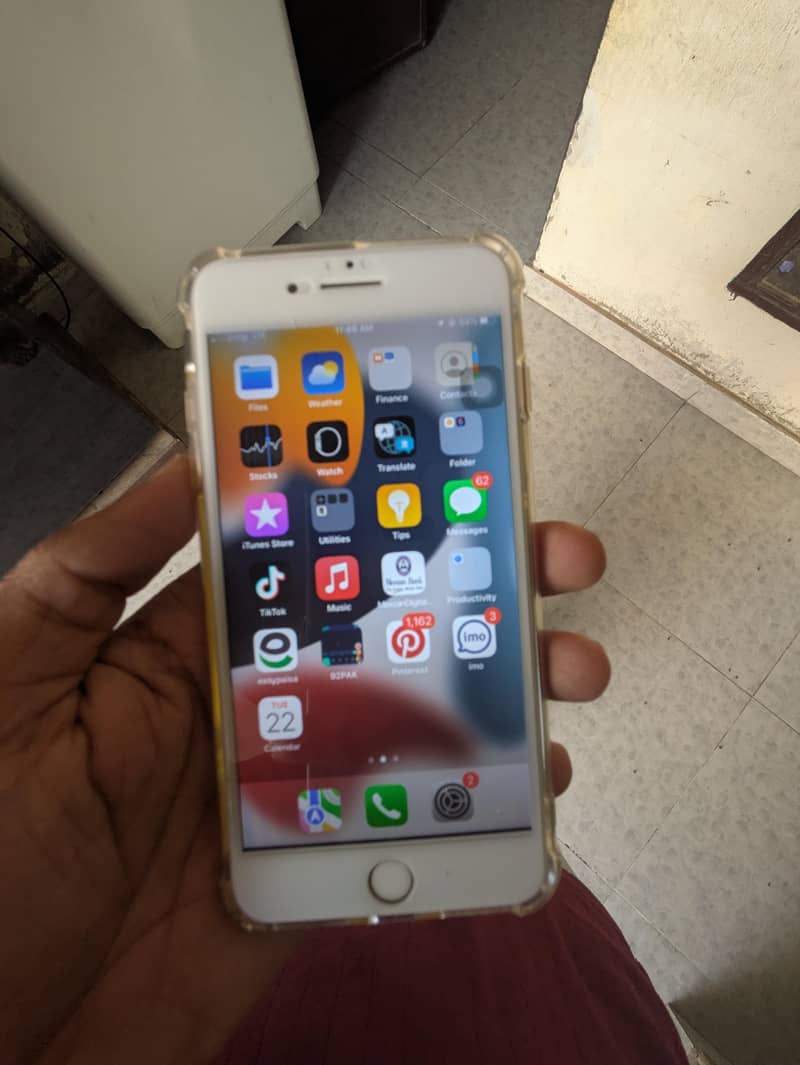 Apple iPhone 7 Plus 2