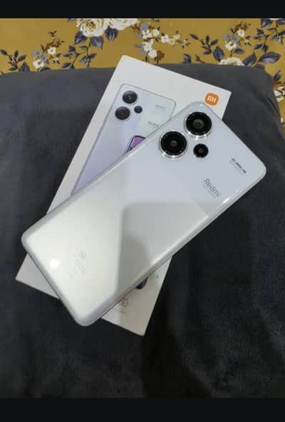 Xiaomi Redmi Note 13 Pro Plus