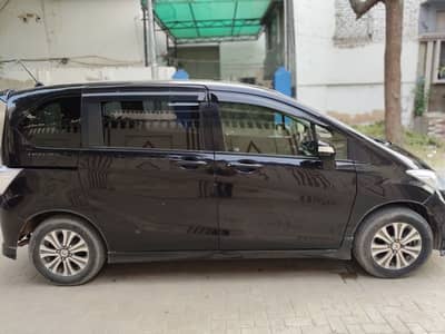 Honda Freed 2012