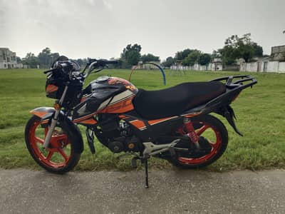 CB 150 URGENT SALE Location (Sialkot)