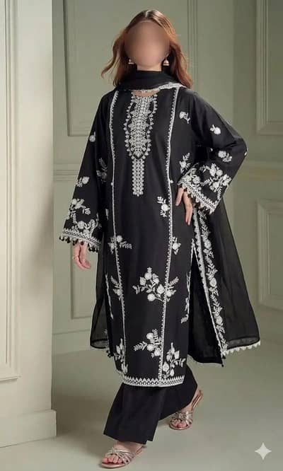 Cross Stitch Black Embroidered Lawn 3Pc - Article 524