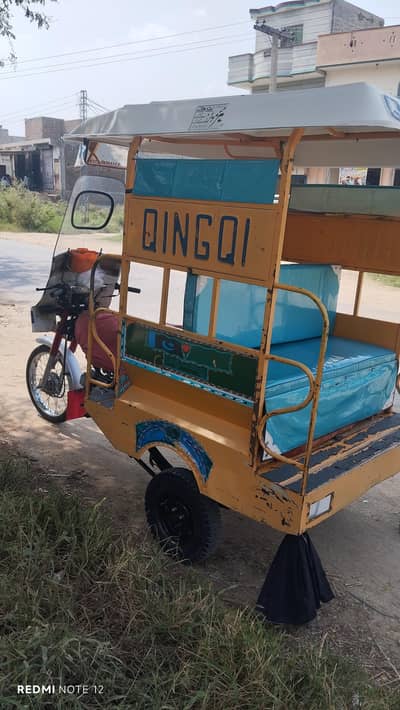 chingchi rickshaw achi halat maen hkisi qism ka koi Kam nhi tire new h