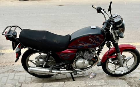 Suzuki GS 150