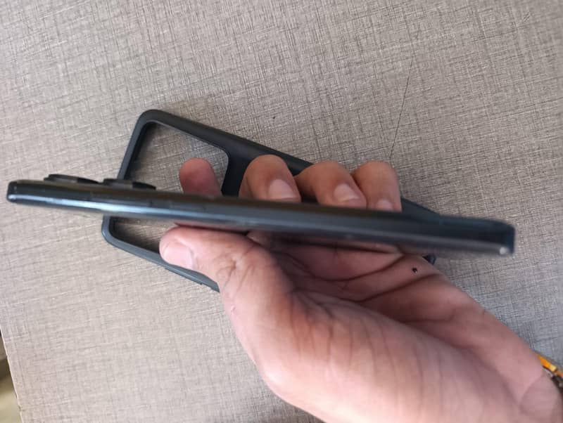 Xiaomi Redmi Note 13 Pro Plus 3