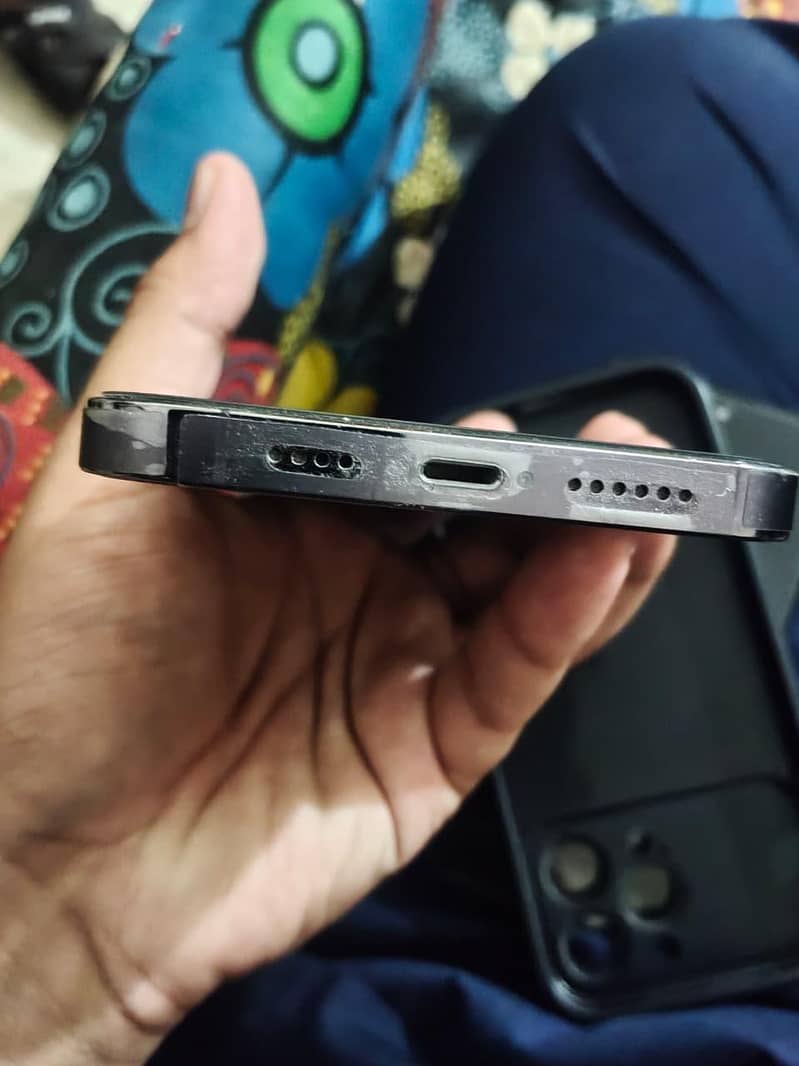 Apple iPhone 14 Pro Max 5