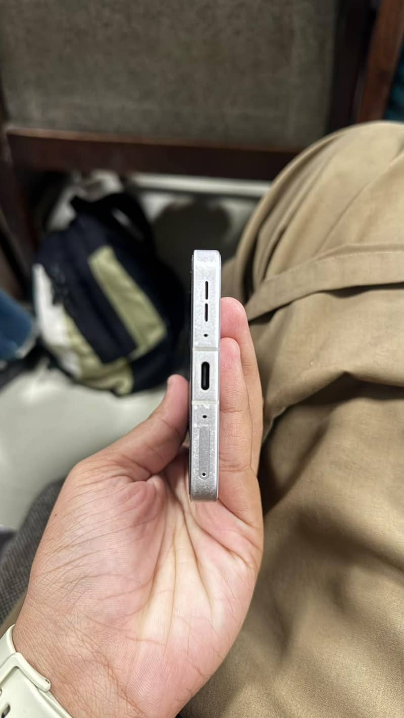 One Plus 13R 4