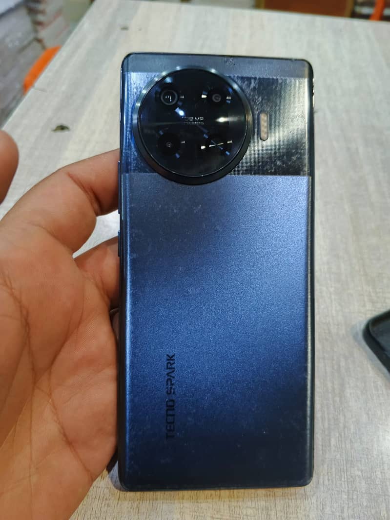 Tecno Spark 20 Pro Plus 0