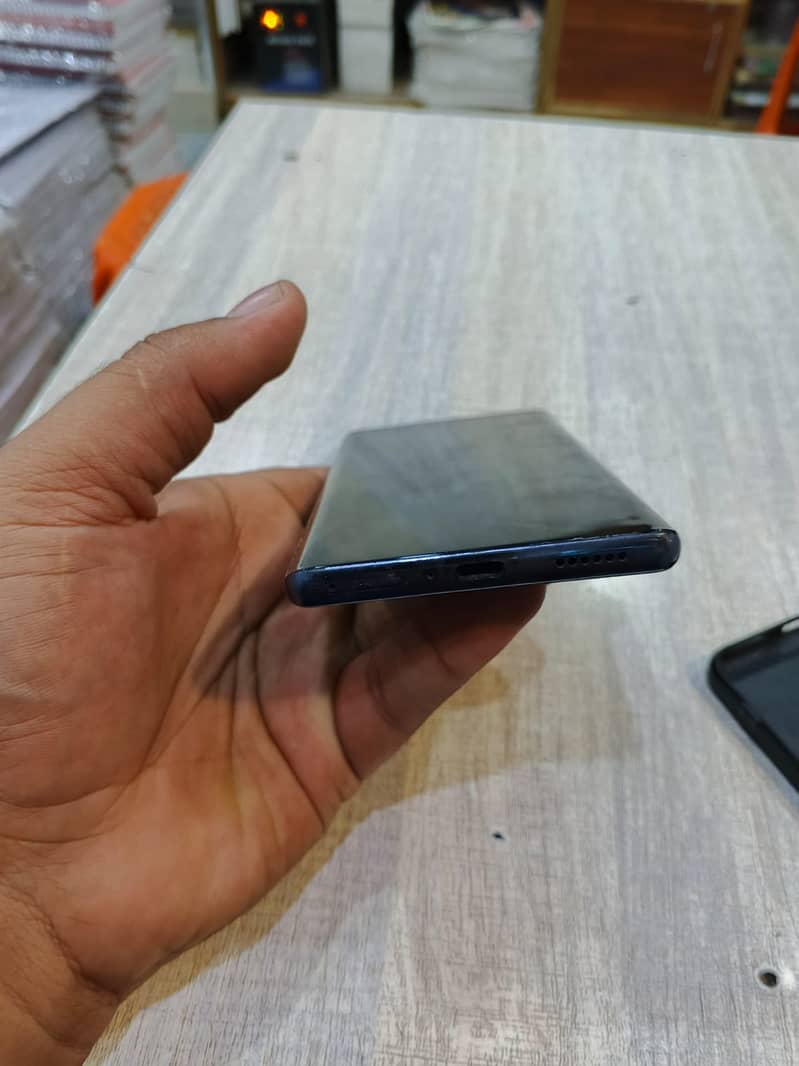 Tecno Spark 20 Pro Plus 3