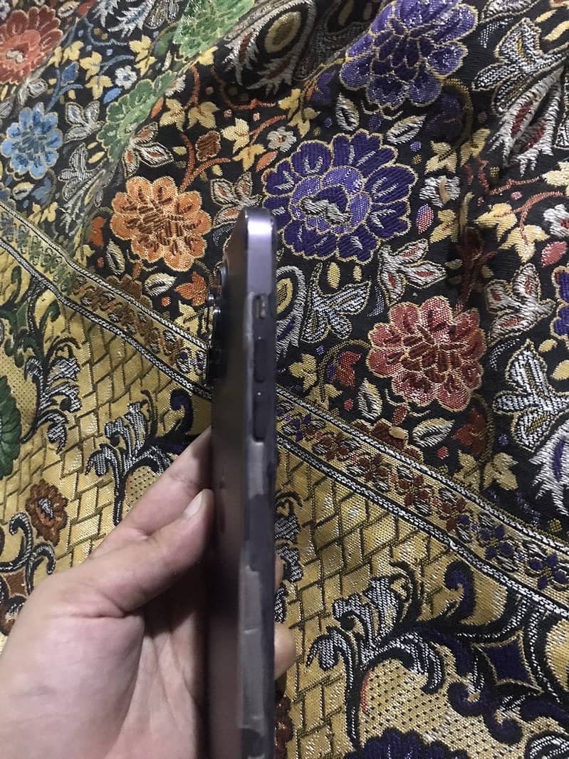 Apple iPhone 14 Pro Max 5