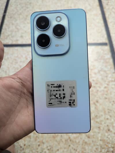 Infinix Hot 40