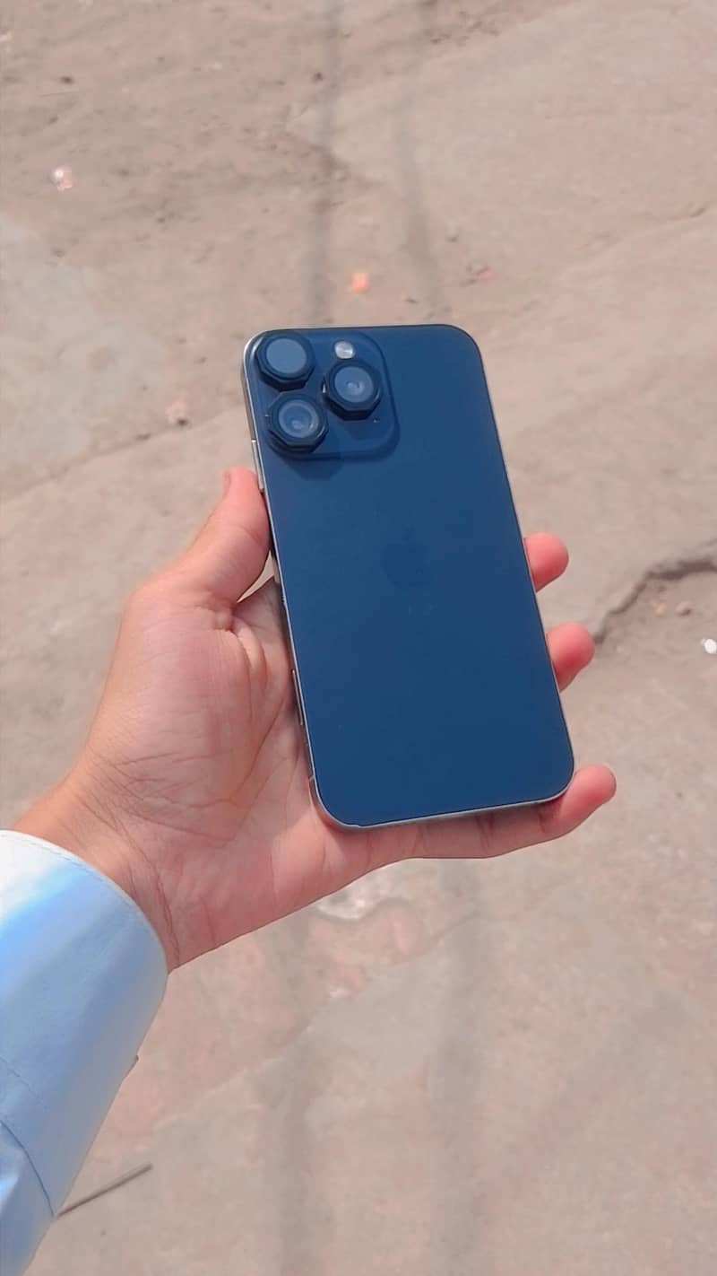 Apple iPhone XR 0