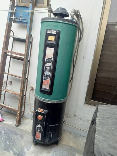 Diamond 35 gallon gas gyser