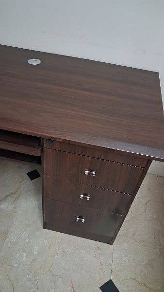 computer/ Study table