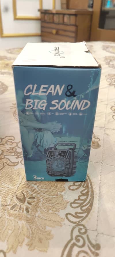 Brand new only 5 days use MP3 better sound blutheth content flash
