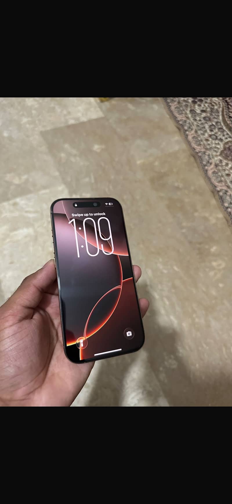 Apple iPhone 16 Pro 0