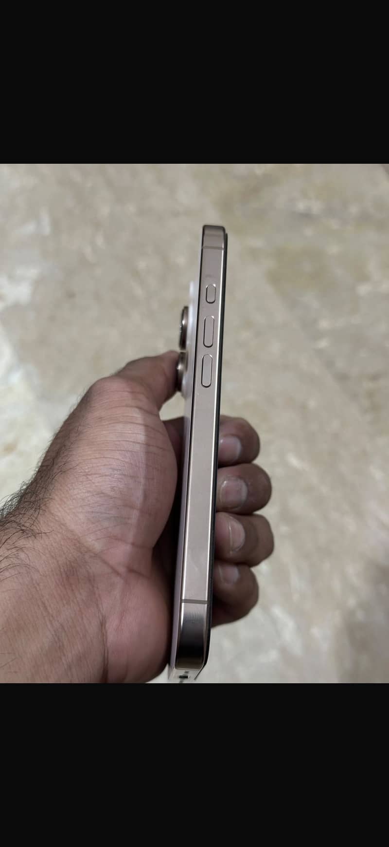 Apple iPhone 16 Pro 3