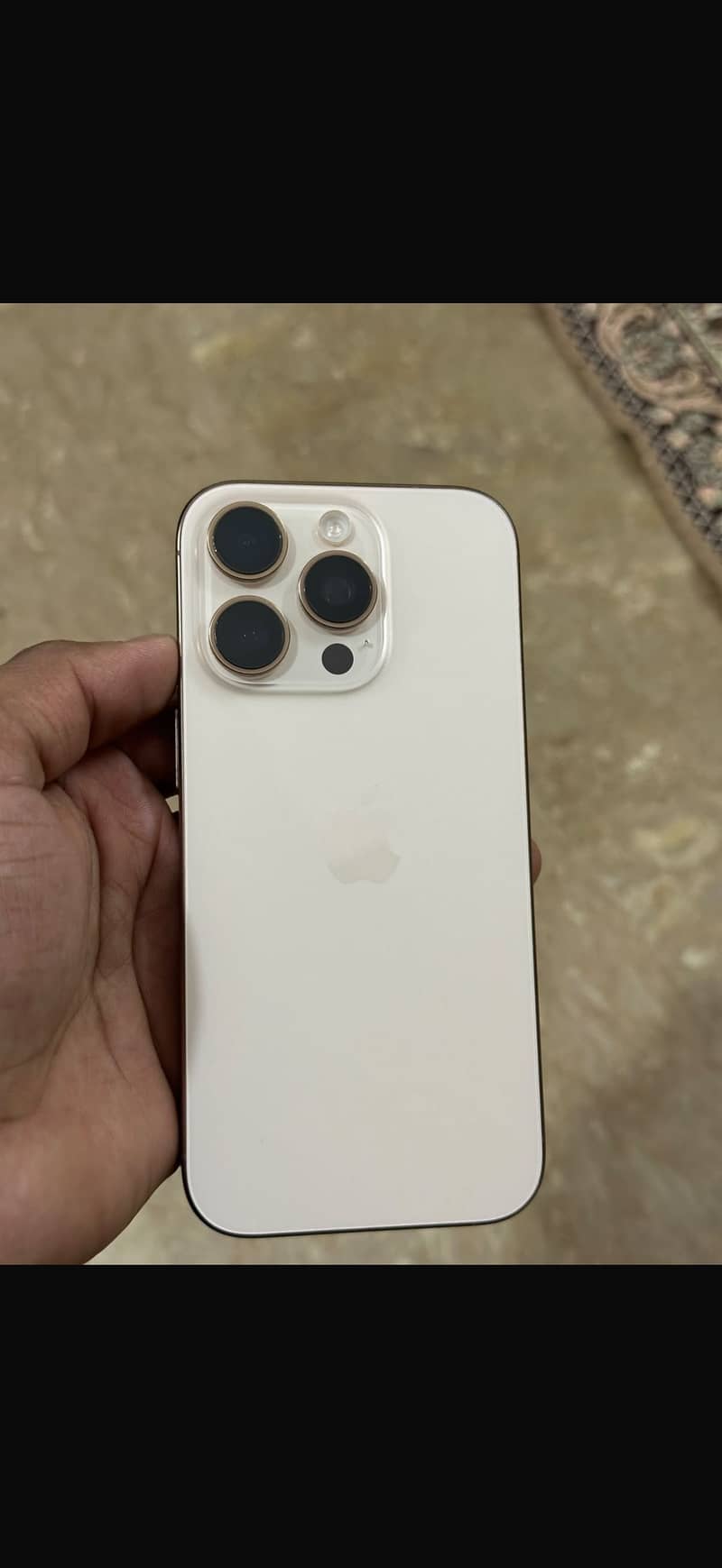 Apple iPhone 16 Pro 4