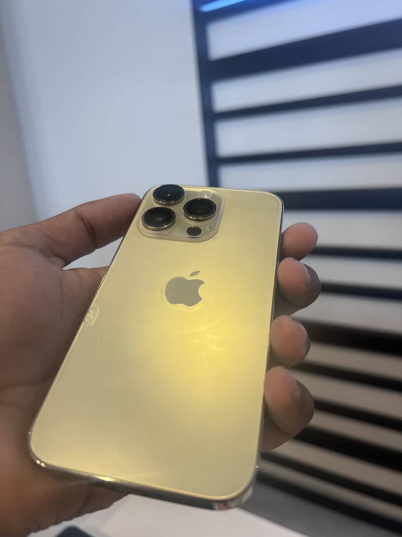 Apple iPhone 14 Pro 2