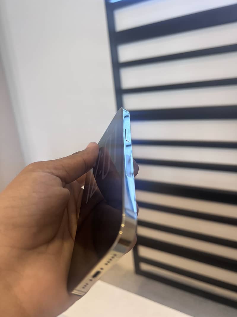 Apple iPhone 14 Pro 7