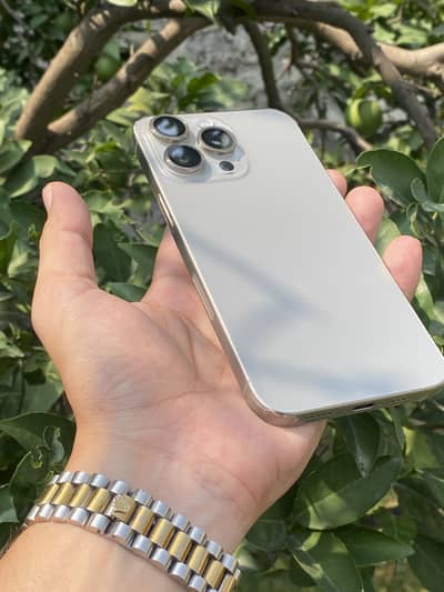 Apple iPhone 15 Pro Max