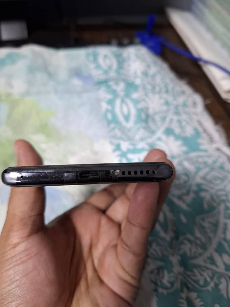 Xiaomi Redmi Note 14 Pro 1