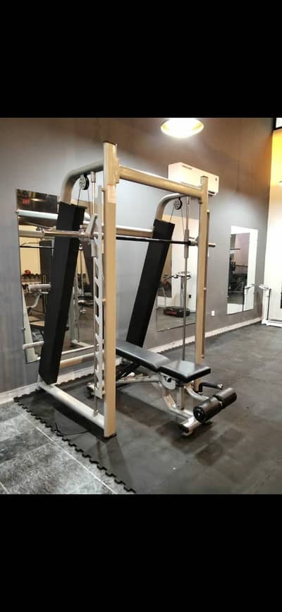 COMERCIAL GYM MACHINE