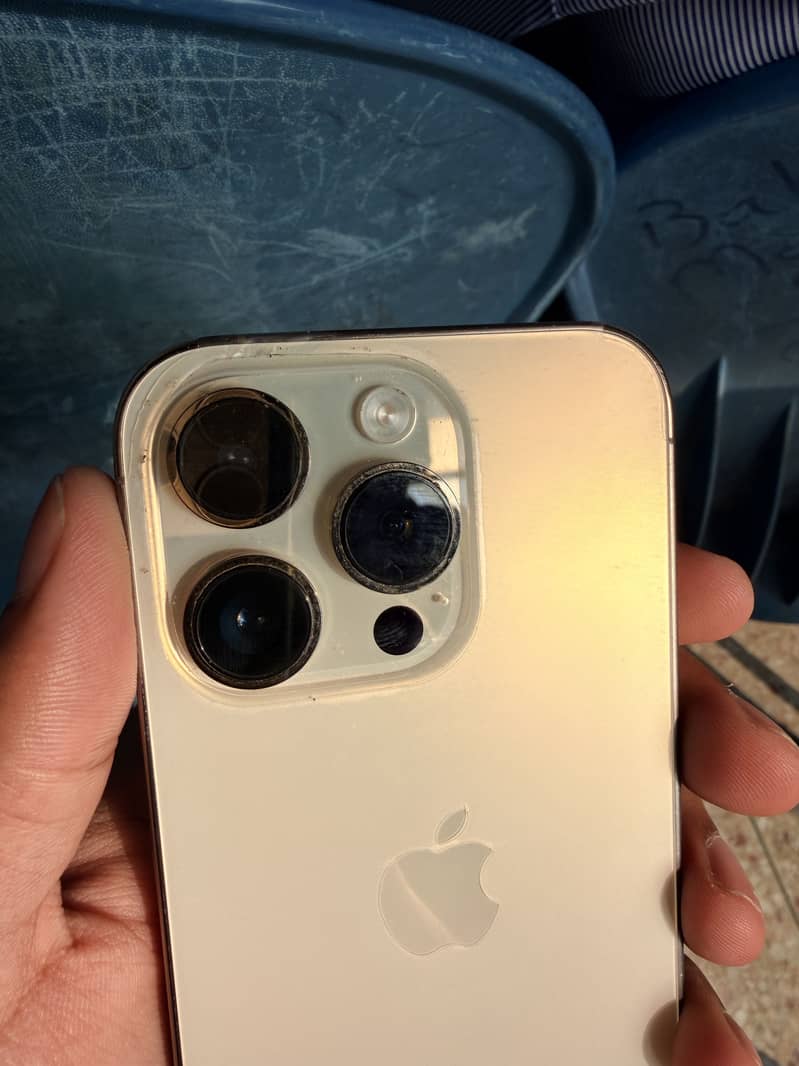 Apple iPhone 14 Pro 2