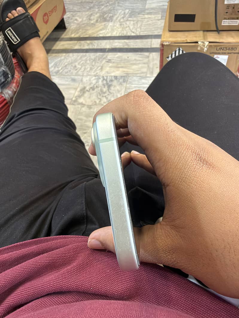Apple iPhone 15 1