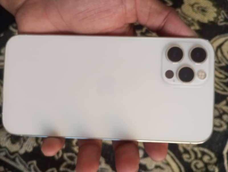Apple iPhone 12 Pro 0