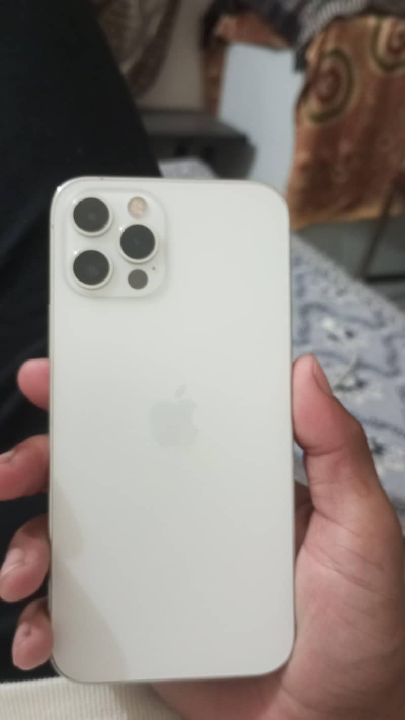 Apple iPhone 12 Pro 1