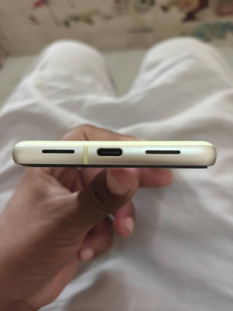 Google Pixel 7 3