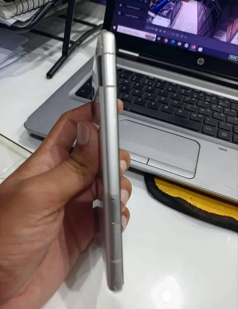 Google Pixel 7a 3