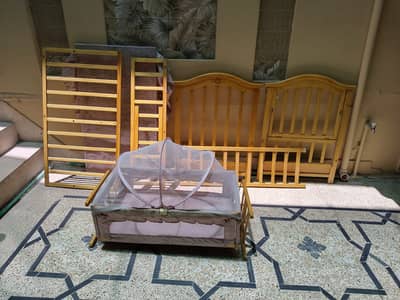 Wooden Baby Cot / Convertible Crib with Mosquito Net Canopy