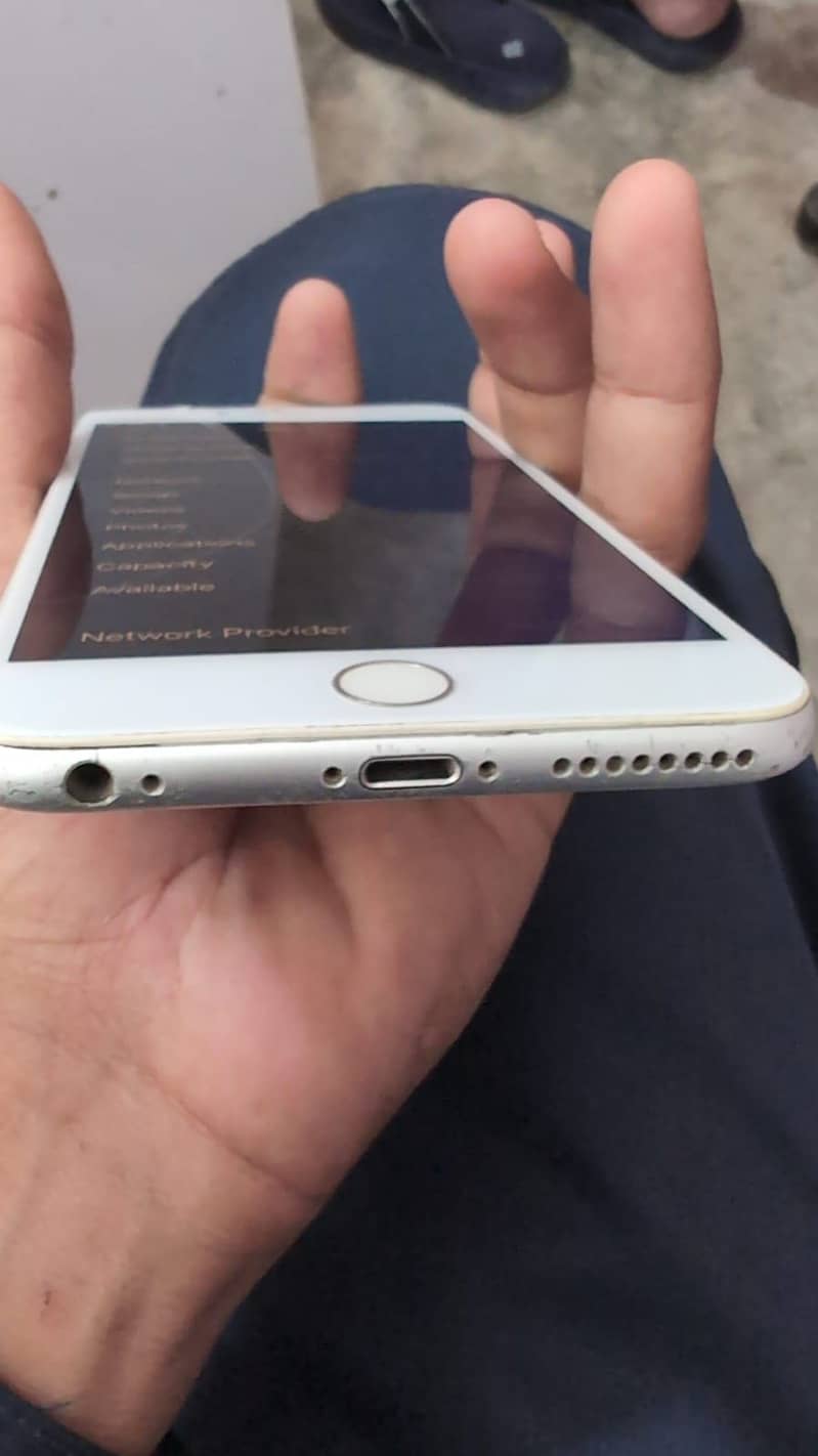 Apple iPhone 6S Plus 0