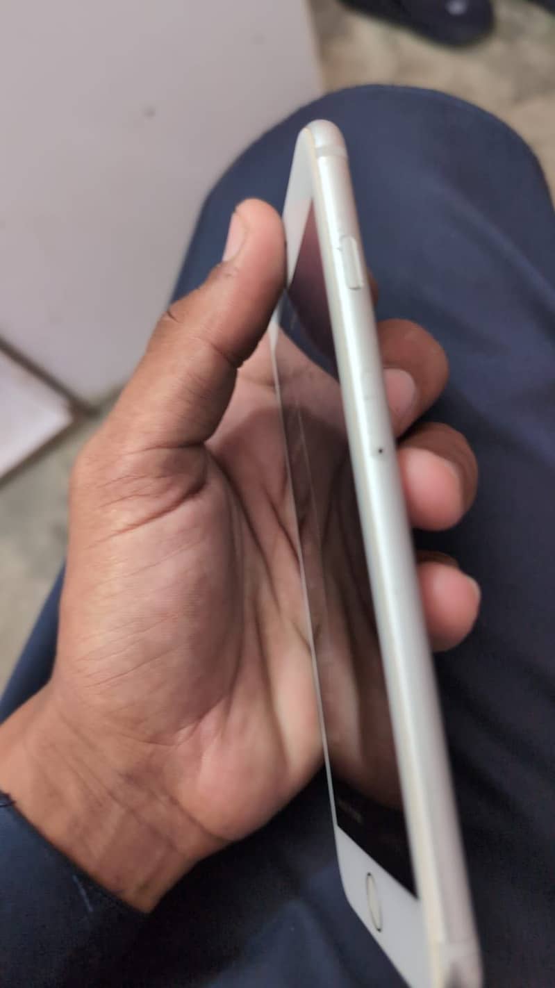 Apple iPhone 6S Plus 1
