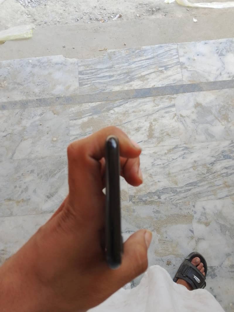 Apple iPhone 7 3