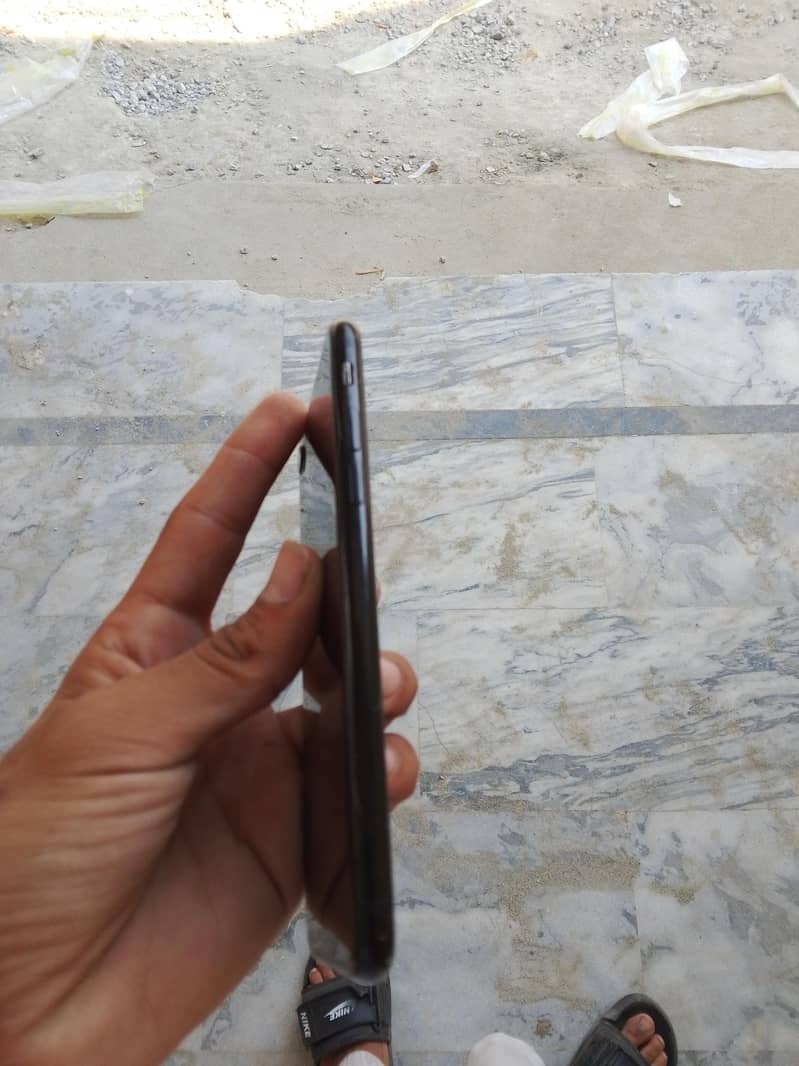 Apple iPhone 7 6