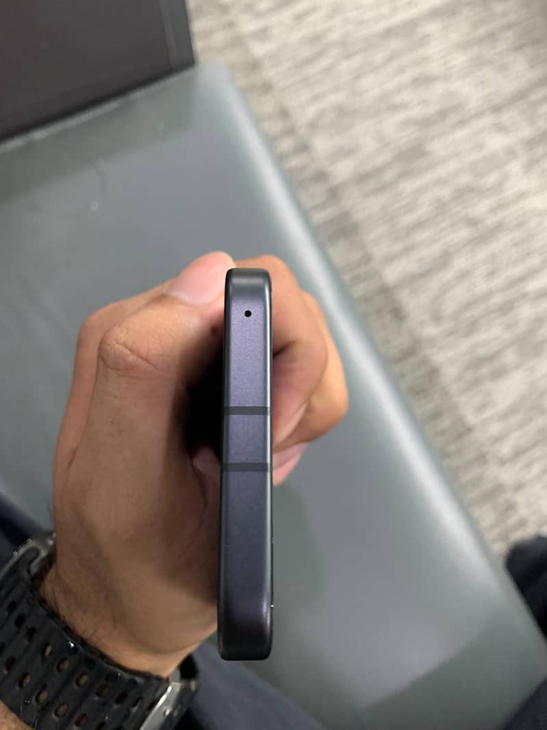 GOOGLE PIXEL 9A 4