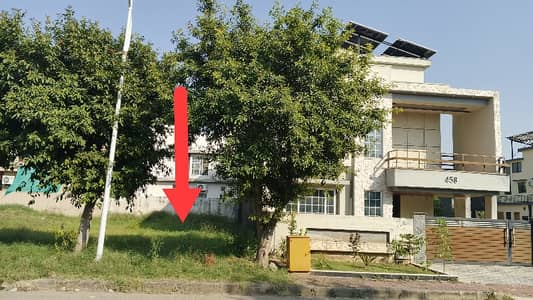 10 Marla prime Location plot for sale in bahria town Phase 8 sector E