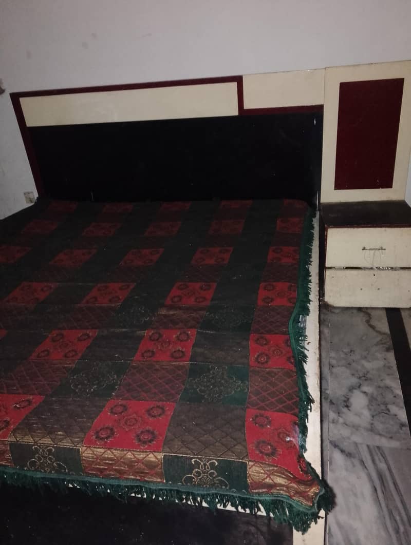 double bed for sell 0