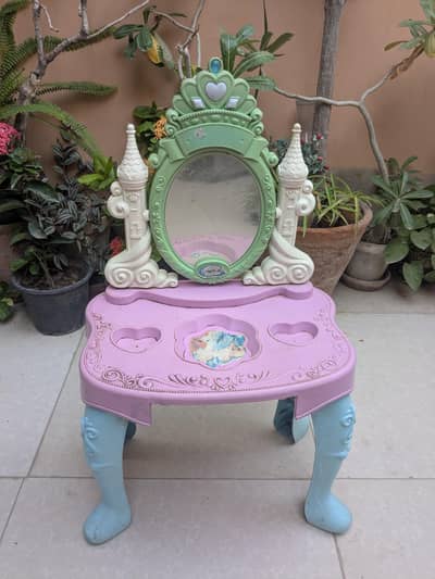 baby dressing table